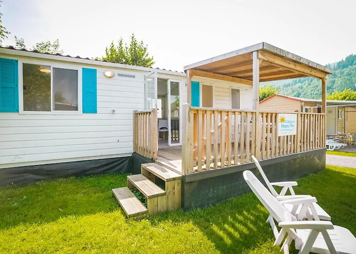 Happy Camp Mobile Homes In Karavomilos *