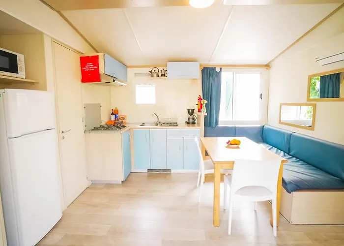 Happy Camp Mobile Homes In Karavomilos Campingplatz Sami (Kefalonia)