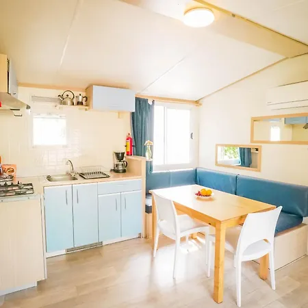Happy Camp Mobile Homes In Karavomilos