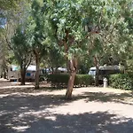Happy Camp Mobile Homes In Karavomilos * Сами