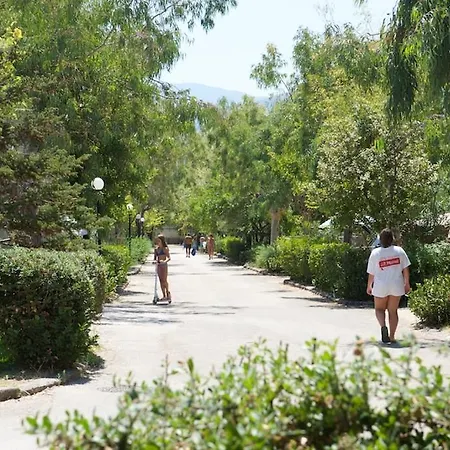 Campsite Happy Camp Mobile Homes In Karavomilos Sami (Kefalonia)