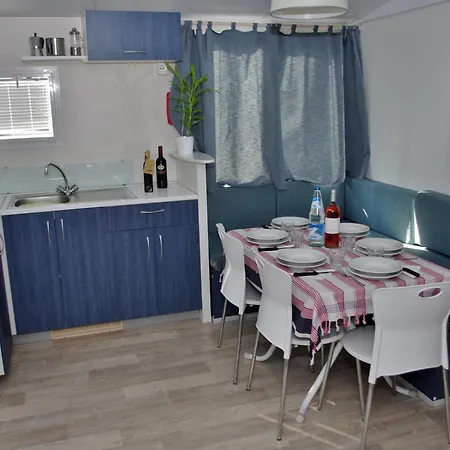 Campsite Happy Camp Mobile Homes In Karavomilos Sami (Kefalonia)